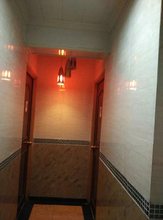 Трехместный (Трехместный номер с собственной ванной комнатой) гостевого дома Astronaut's Hotel, Гонконг (город)
