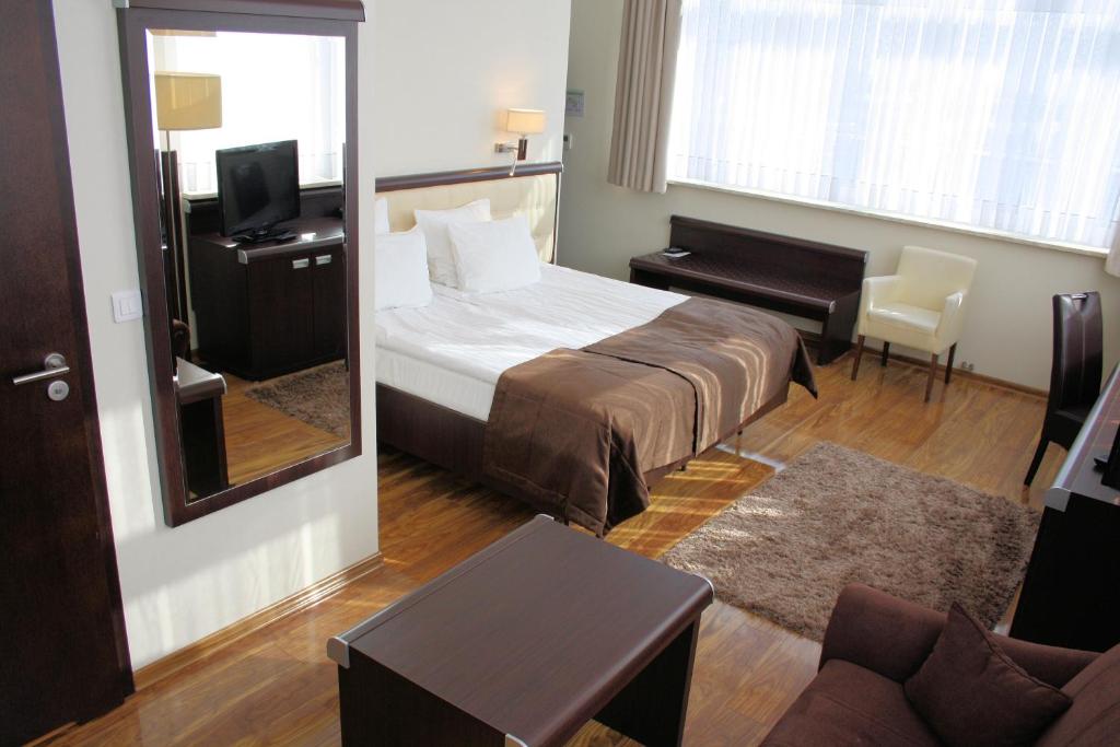 Двухместный (Двухместный номер Делюкс с 1 кроватью) отеля Best Western Plus Business Faltom Hotel Gdynia, Румя