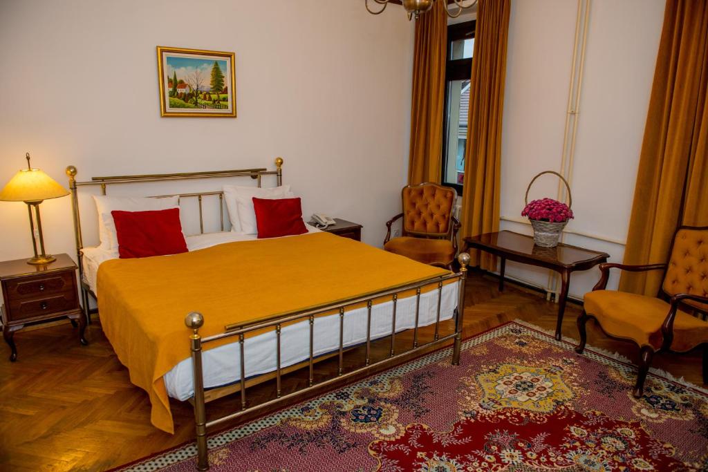 Двухместный (Двухместный номер с 1 кроватью или 2 отдельными кроватями) отеля Hotel Grand, Валево