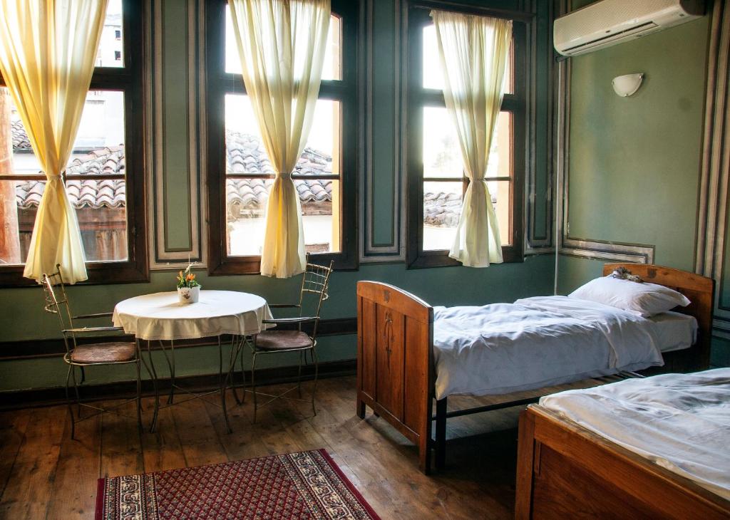 Одноместный (Одноместный номер с общей ванной комнатой) гостевого дома Guest House Old Plovdiv, Пловдив