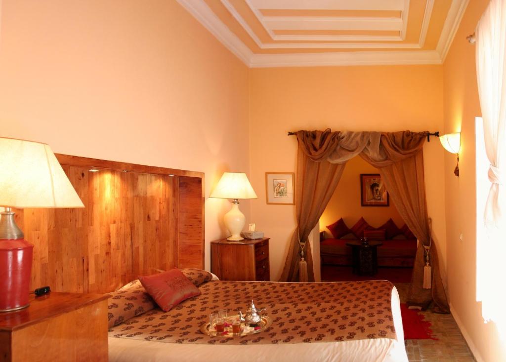 Двухместный (Улучшенный двухместный номер с 1 кроватью) отеля Dar Loulema, Эс-Сувейра