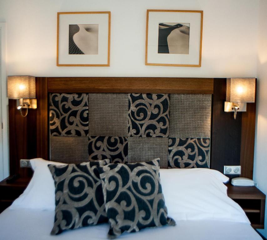 Двухместный (Стандартный двухместный номер с 1 кроватью или 2 отдельными кроватями и балконом) отеля Hotel B Lodge, Сен-Тропе