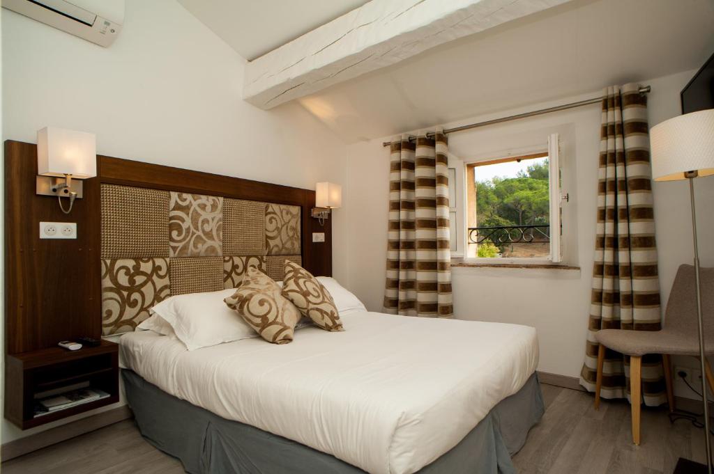 Двухместный (Классический двухместный номер с 1 кроватью или 2 отдельными кроватями) отеля Hotel B Lodge, Сен-Тропе