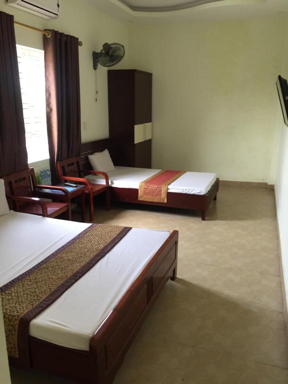 Двухместный (Стандартный номер с кроватью размера «king-size») мотеля Motel Tay Ho, Хайфон