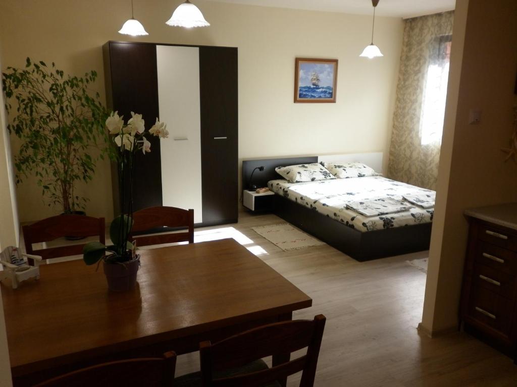 Апартаменты Orchid Apartments, Варна
