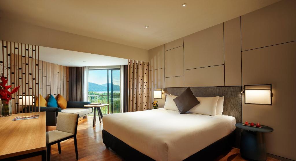 Двухместный (Двухместный номер Делюкс с 1 кроватью и видом на море) курортного отеля PARKROYAL Penang Resort, Пенанг