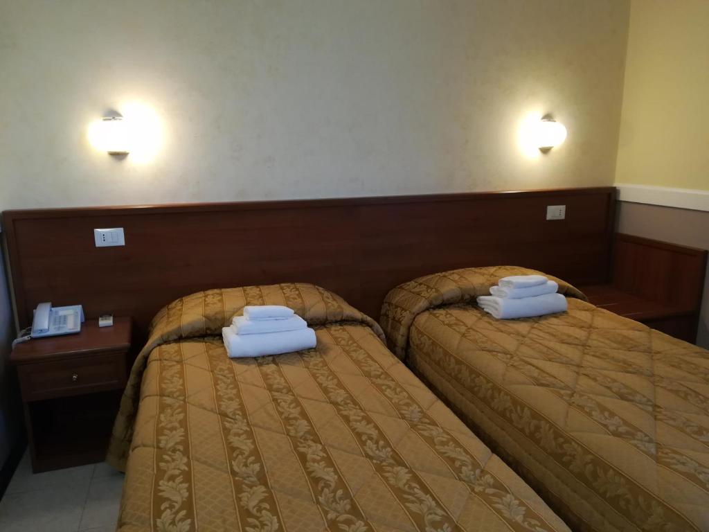 Двухместный (Двухместный номер с 2 отдельными кроватями) отеля Hotel Marco Polo, Болонья