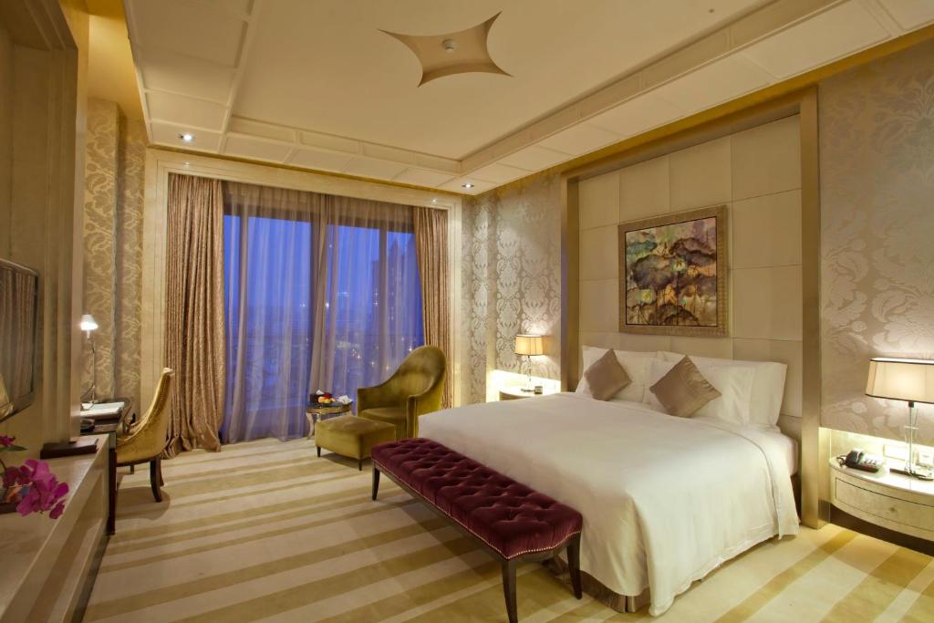 Двухместный (Номер Chateau Делюкс с кроватью размера «king-size») отеля Chateau Star River Pudong Shanghai, Шанхай