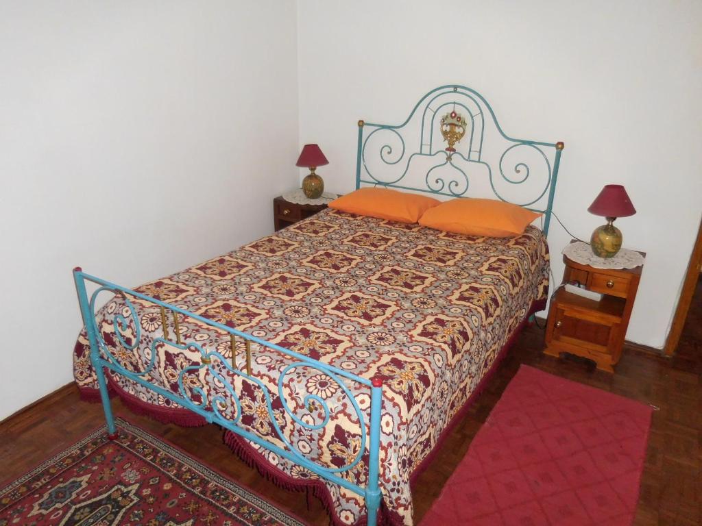 Двухместный (Двухместный номер с 1 кроватью и общей ванной комнатой) гостевого дома Pensão Bela Vista, Моншики