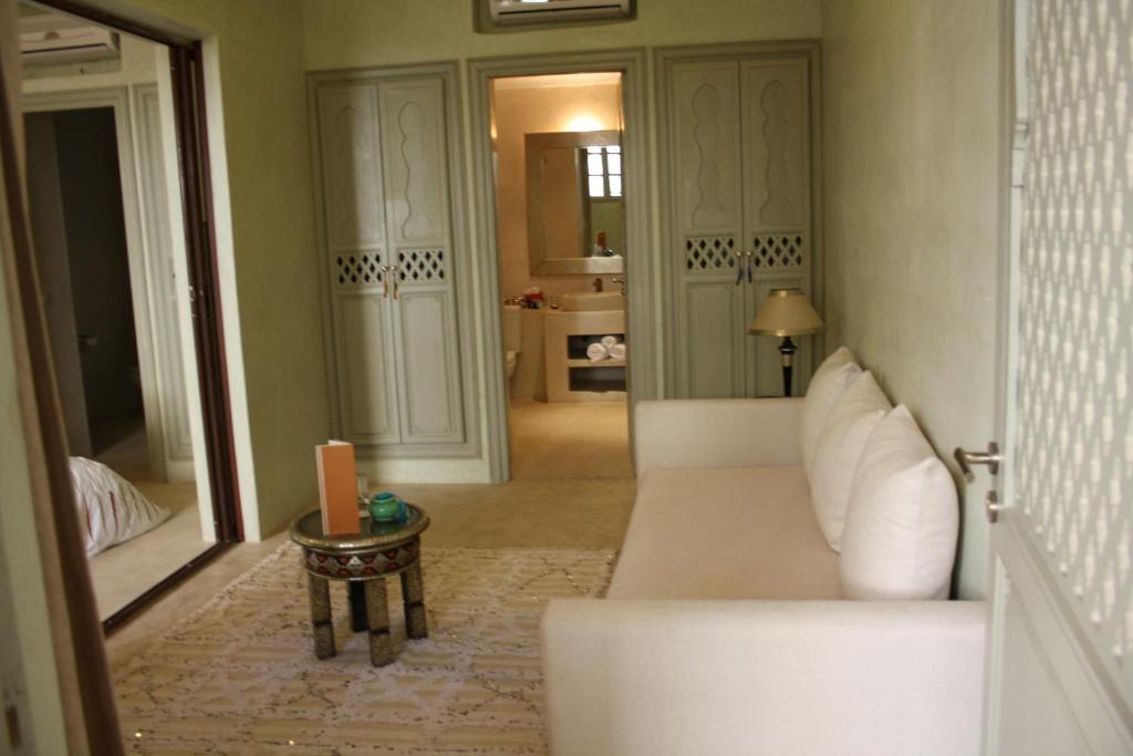 Двухместный (Стандартный двухместный номер с 1 кроватью или 2 отдельными кроватями) отеля Riad Shama Suites & Spa, Марракеш