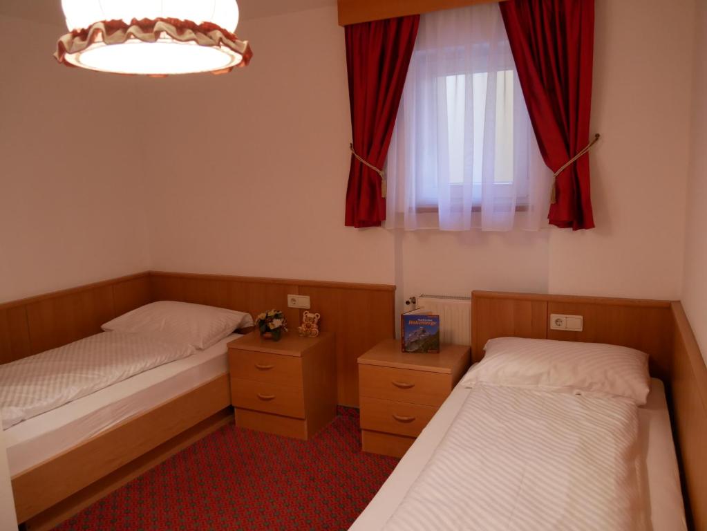 Апартаменты (Стандартные апартаменты с 2 спальнями и балконом), Appartmenthotel Residence Elvis