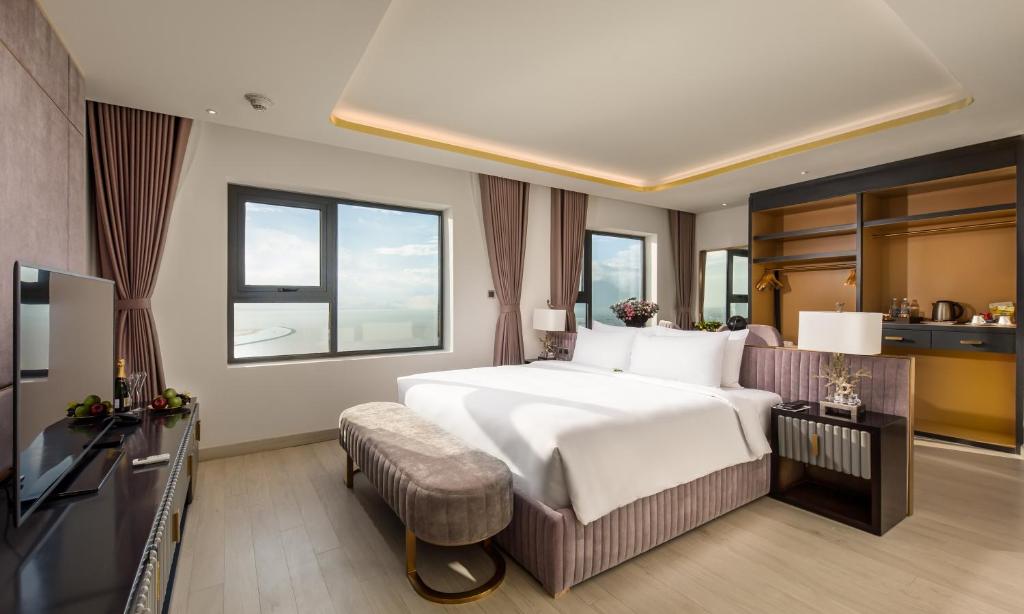 Апартаменты (Президентский номер с 1 спальней) отеля Danang Golden Bay, Дананг