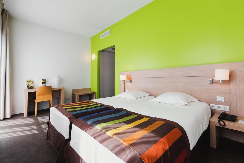 Двухместный (Двухместный номер «Комфорт» с 2 отдельными кроватями) отеля Esatitude Hotel, Ницца