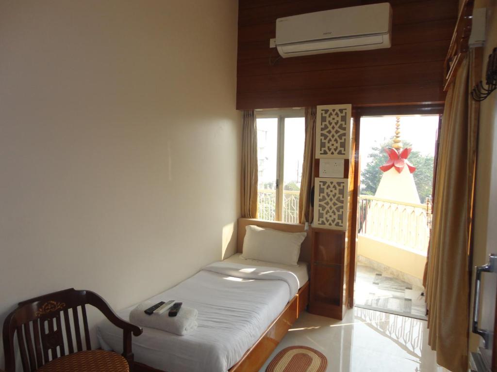 Одноместный (Superior Single Mini Smart Room with River View), Hotel Temple On Ganges