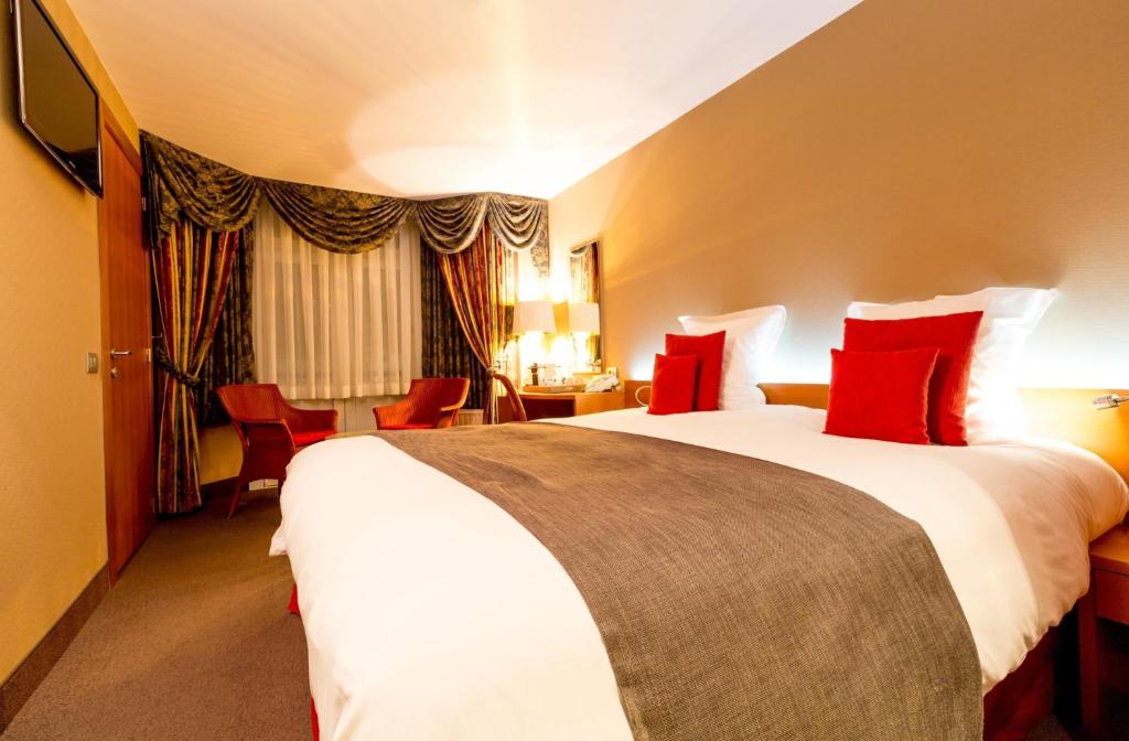Двухместный (Привилегированный двухместный номер с 1 кроватью) отеля Hotel Royal, Де Панне