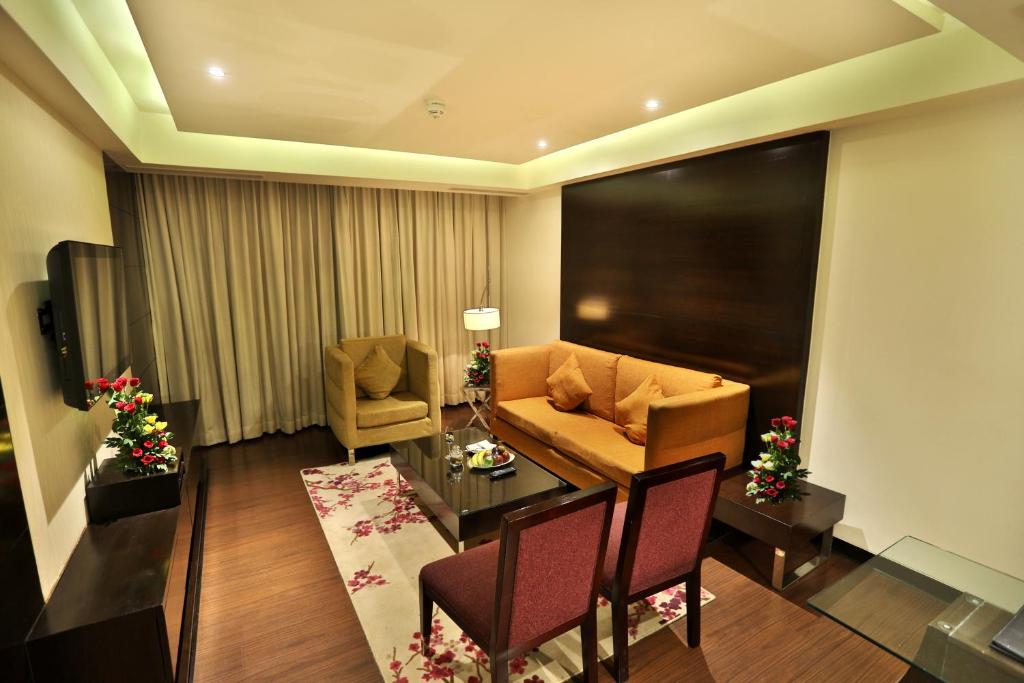 Сьюит (Люкс) отеля Hotel Royal Orchid, Jaipur, Джайпур