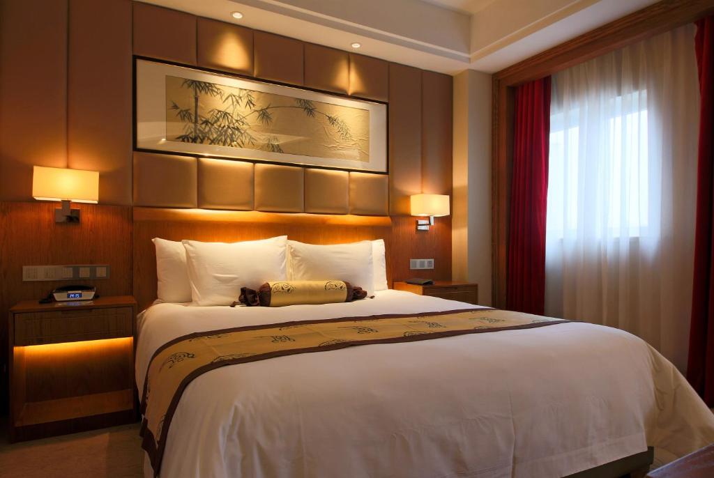 Двухместный (Номер Делюкс с кроватью размера «king-size») отеля Mason Hotel, Шанхай