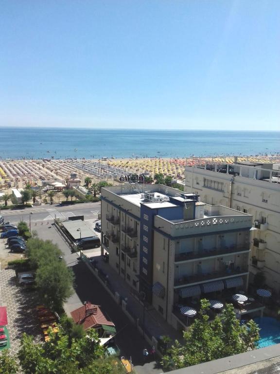 Четырехместный (Четырехместный номер (для 2 взрослых и 2 детей)), Hotel Galles Rimini