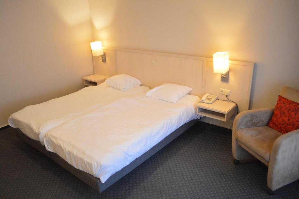 Двухместный (Бюджетный двухместный номер с 2 отдельными кроватями) отеля Hotel Honfleur, Мидделкерк