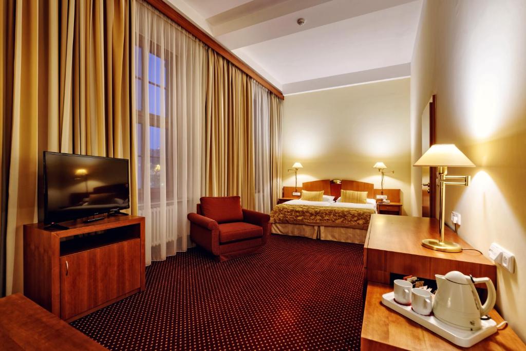 Двухместный (Улучшенный двухместный номер с 1 кроватью) отеля Grandhotel Brno, Брно