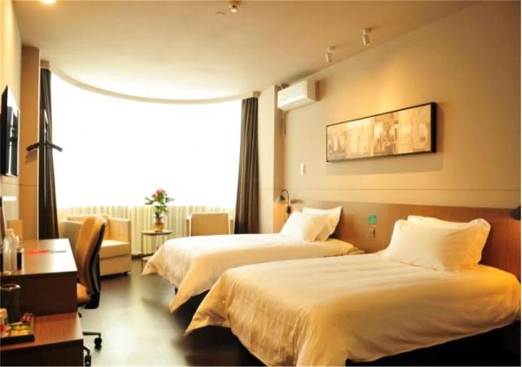Двухместный (Двухместный номер бизнес-класса «B» с 2 отдельными кроватями) отеля Jinjiang Inn Dali Erhai Lake Park, Дали