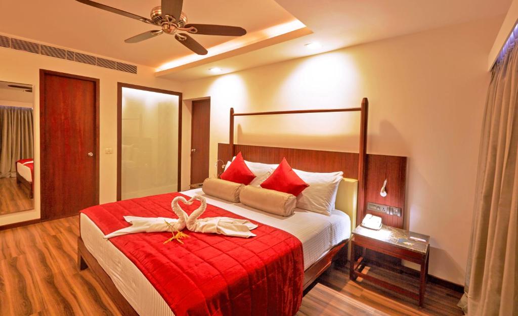 Сьюит (SeleQtions Suite Sea View With Queen bed with 10% discount on Food and Beverage) курортного отеля The Gateway Hotel Janardhanapuram Varkala, Варкала