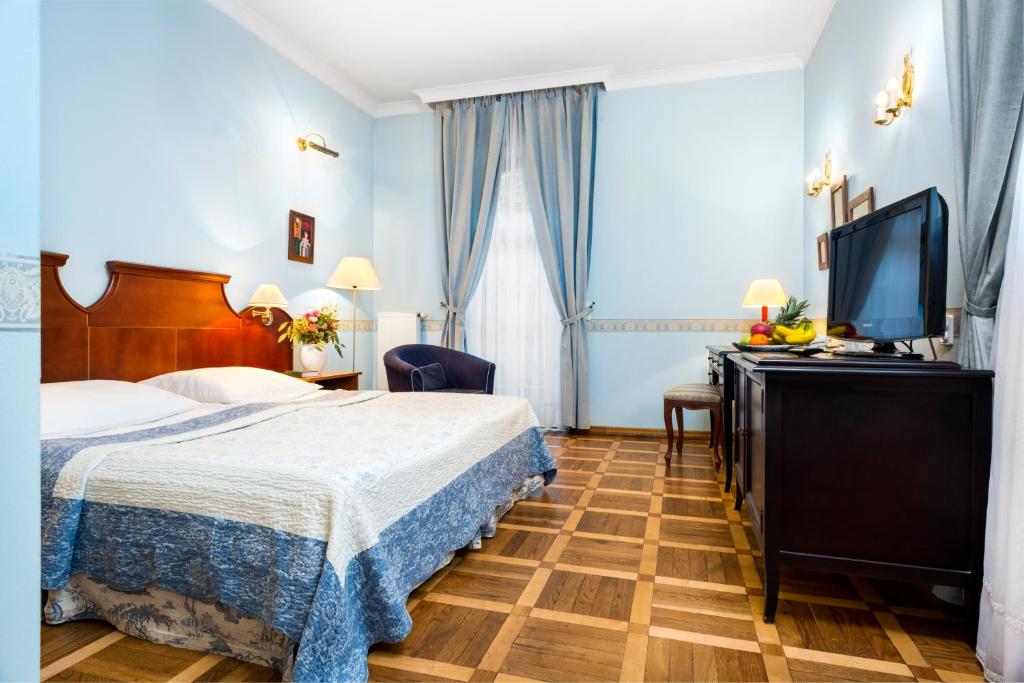 Двухместный (Улучшенный двухместный номер с 1 кроватью) отеля Hotel Maltański, Краков