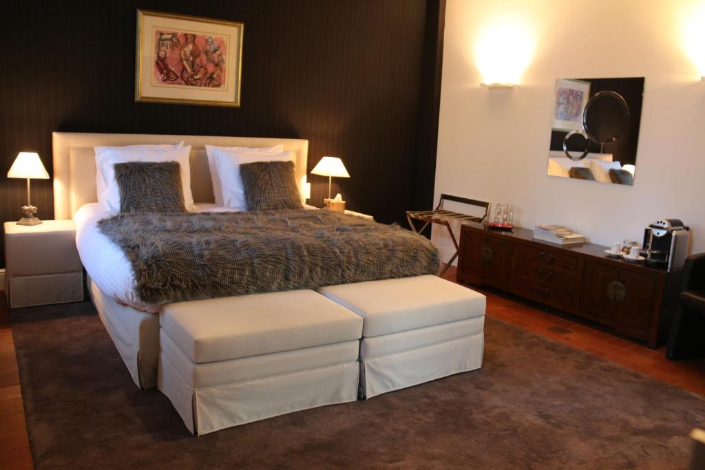 Двухместный (Двухместный номер Делюкс с 1 кроватью или 2 отдельными кроватями и видом на бассейн) отеля Hof Van Volmersele - Luxury B&B, Брюссель