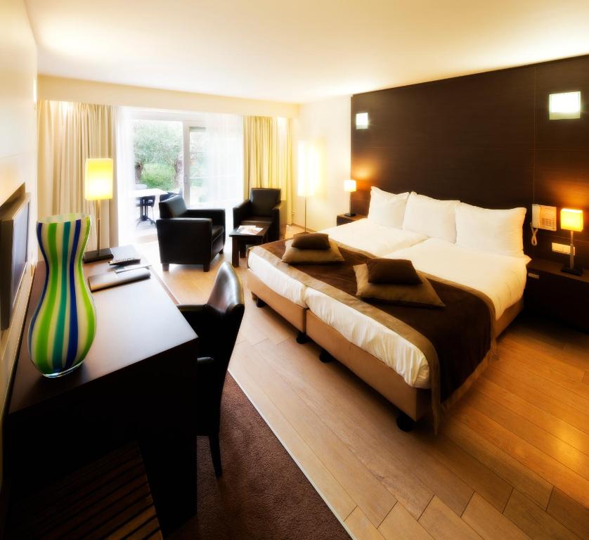 Двухместный (Двухместный номер с 2 отдельными кроватями и террасой) отеля Van der Valk Hotel Drongen, Гент