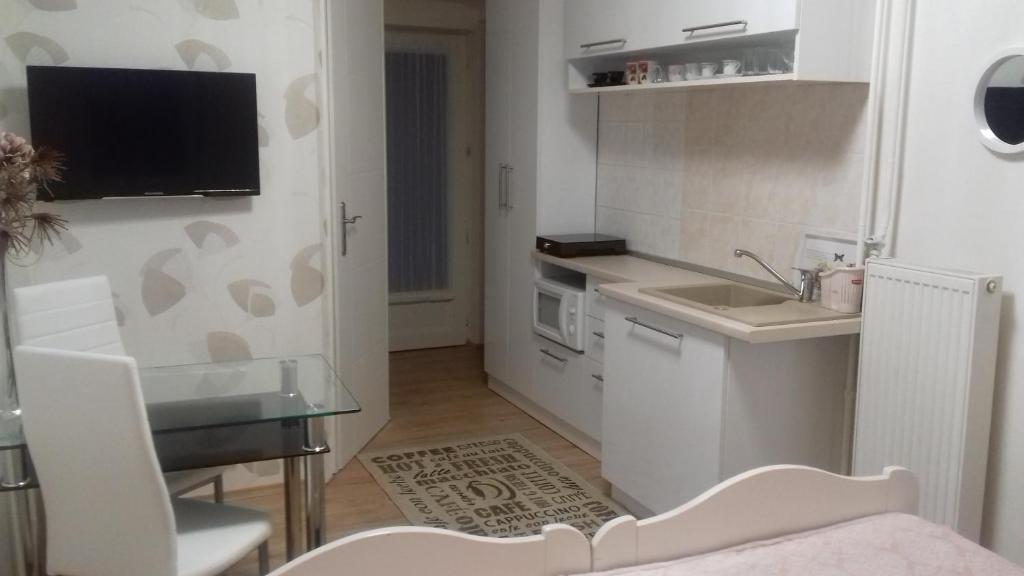 Oázis Apartmanház, Хайдусобосло