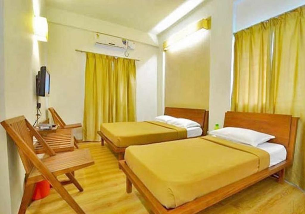 Отель Hotel Holiday Home, Бангалор