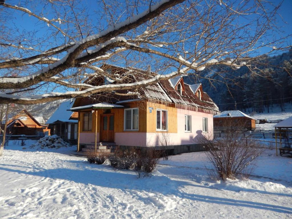 Гостевой дом Розовый дом, Турбаза Катунь