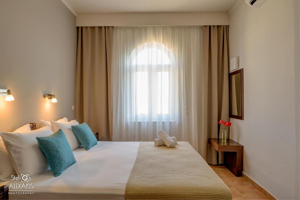 Апартаменты (Апартаменты с видом на море) апарт-отеля Corinna Mare, Каламаки (Крит)