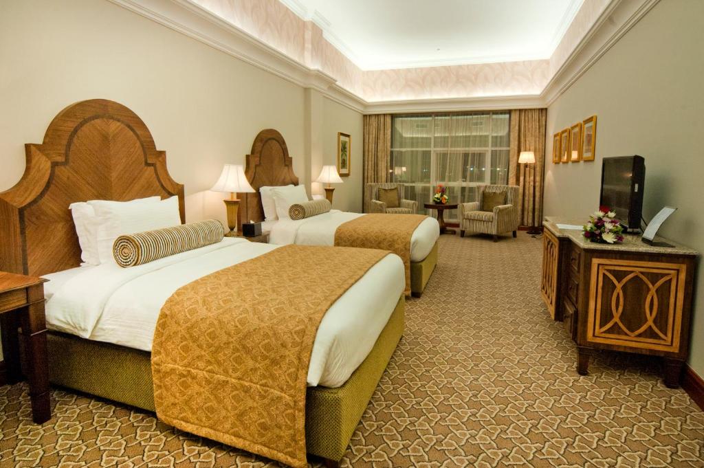 Двухместный (Классический двухместный номер с 2 отдельными кроватями) отеля Ayla Hotel, Аль-Айн