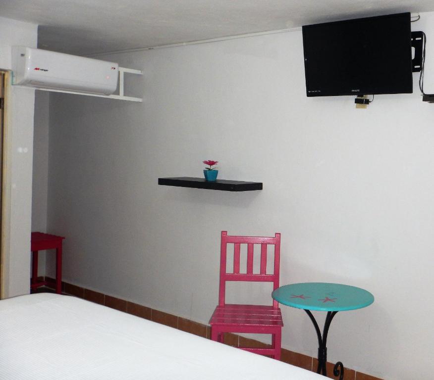 Двухместный (Номер Делюкс с кроватью размера «king-size») отеля Blue Coconut Cancun, Канкун