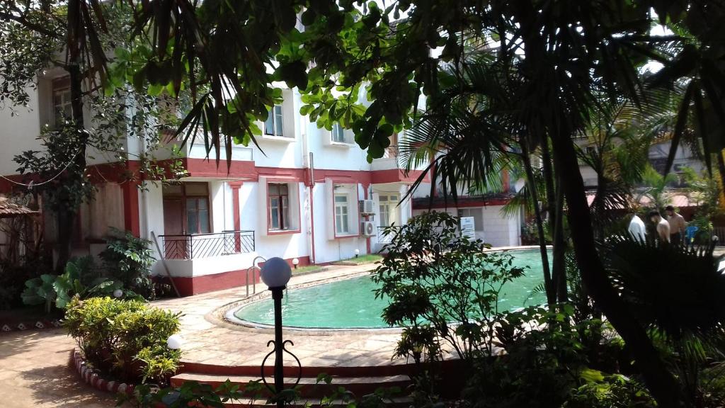 Отель Goa Budget Hotels, Калангут
