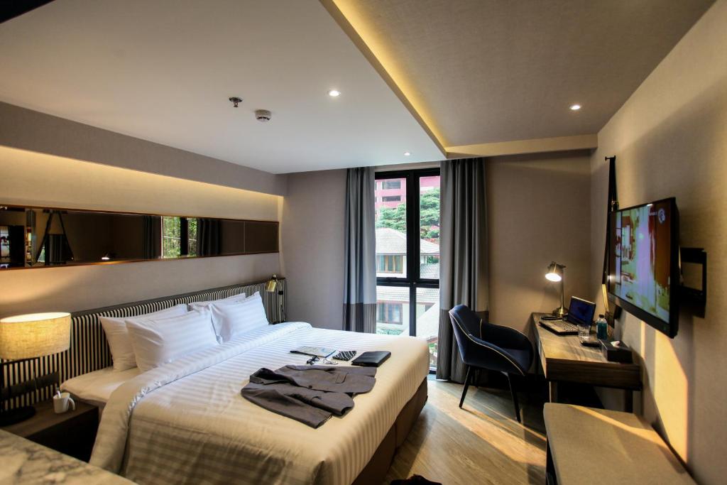 Двухместный (Номер Делюкс с кроватью размера «king-size») отеля Vince Hotel Pratunam, Бангкок
