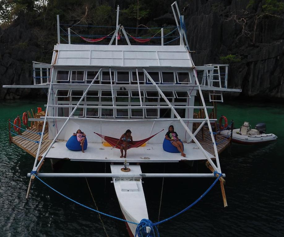 Двухместный (Бюджетный двухместный номер с 1 кроватью), Paolyn Floating House Restaurant