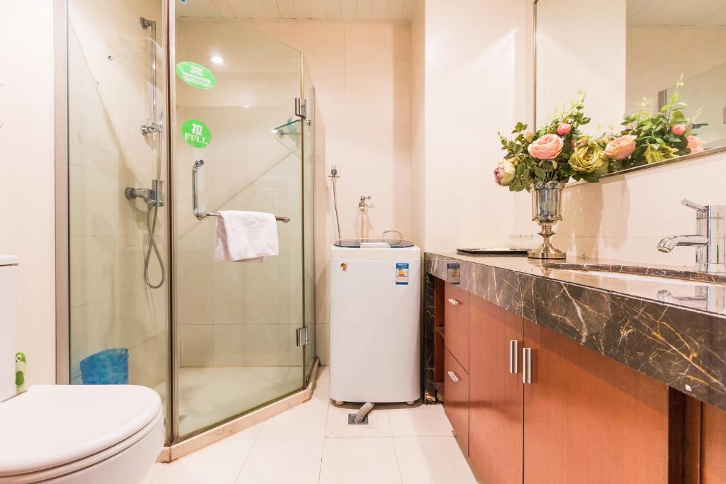 Двухместный (Улучшенный номер с кроватью размера «queen-size»), Westlake 7 Service Apartment