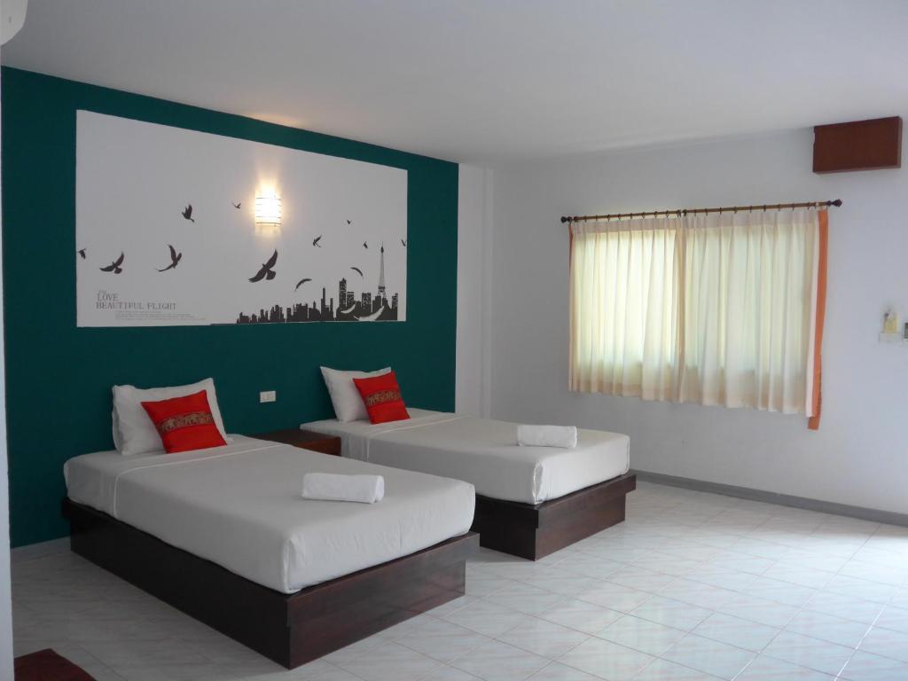 Двухместный (Улучшенный двухместный номер с 1 кроватью или 2 отдельными кроватями) отеля Forum House, Краби