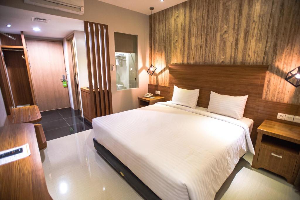 Двухместный (Номер с кроватью размера «king-size») отеля Happy Inn, Джакарта