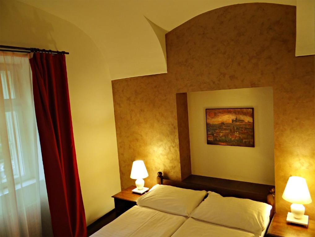 Двухместный (Двухместный номер с 1 кроватью или 2 отдельными кроватями) отеля U Kříže, Прага