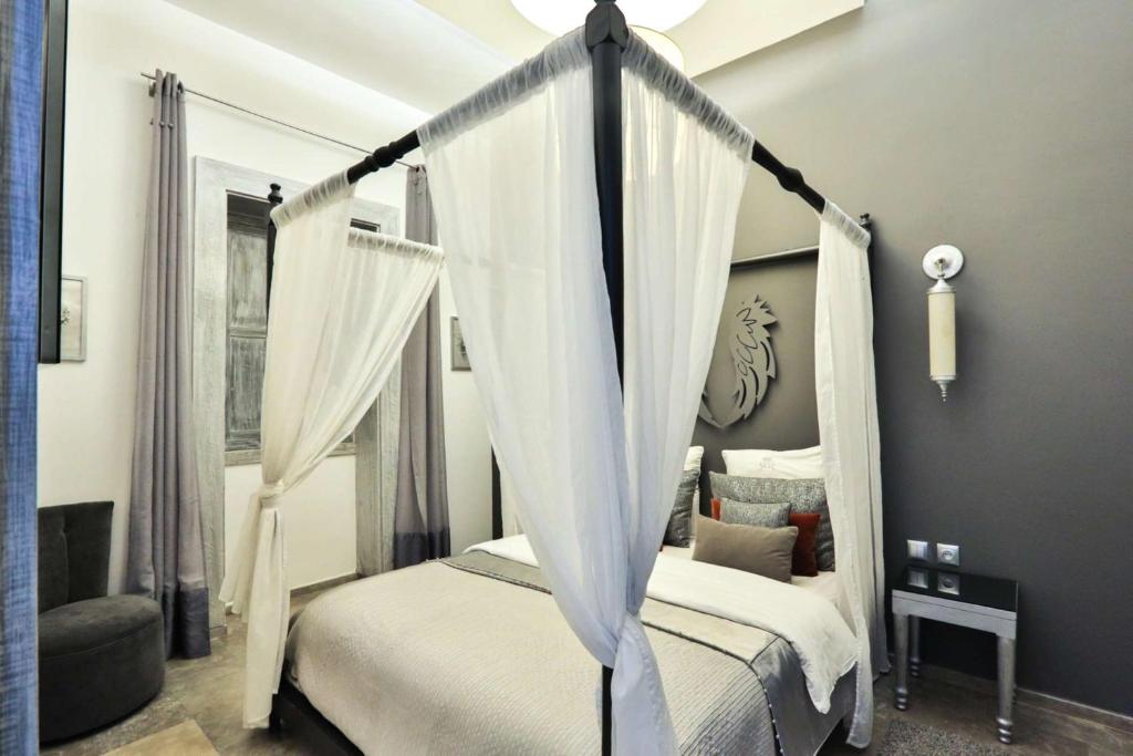 Двухместный (Улучшенный двухместный номер с 1 кроватью - Malaïka) отеля Raoud Rayhane, Эс-Сувейра