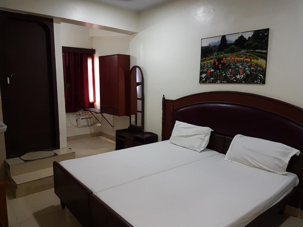 Двухместный (Двухместный номер с вентилятором) отеля Hotel Sorrento Guest house Anna Nagar, Ченнаи