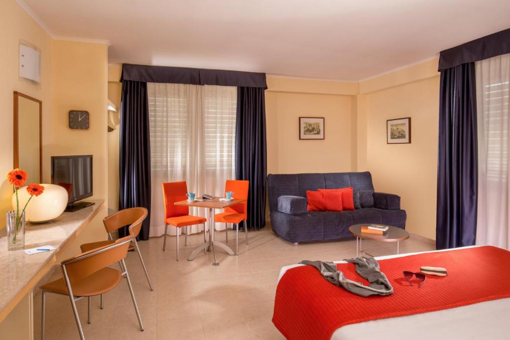 Сьюит (Полулюкс с диваном-кроватью), Best Western Blu Hotel Roma