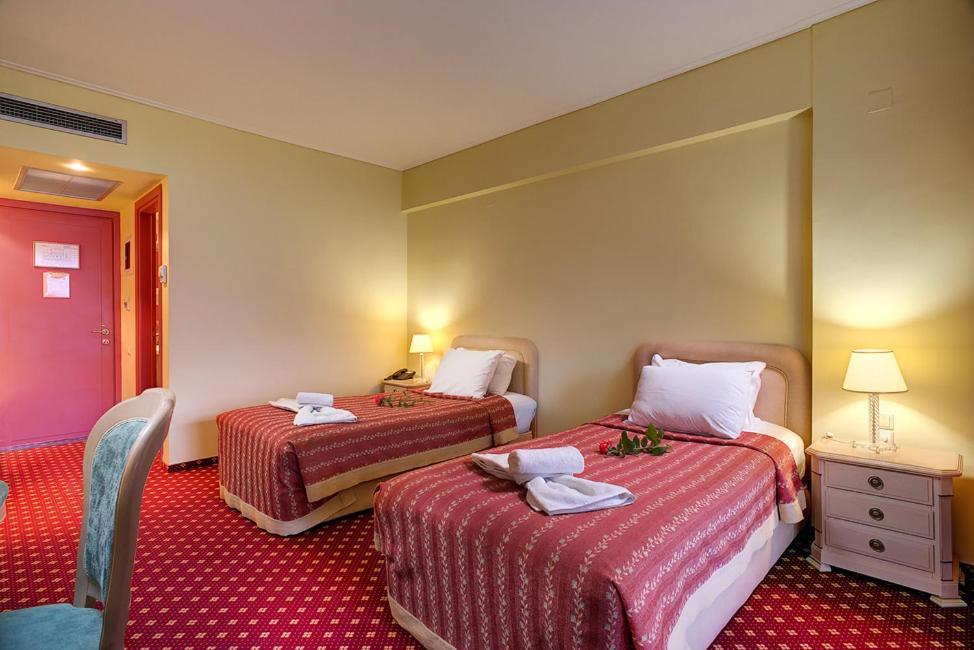 Двухместный (Двухместный номер с 2 отдельными кроватями и видом на море) отеля Angelika Pallas Hotel, Игуменица