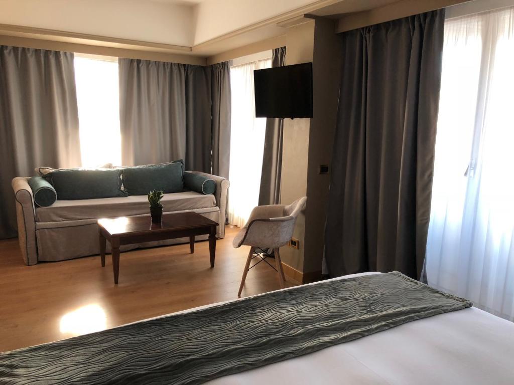 Двухместный (Улучшенный двухместный номер с 1 кроватью или 2 отдельными кроватями) отеля Cicerone Hotel, Рим