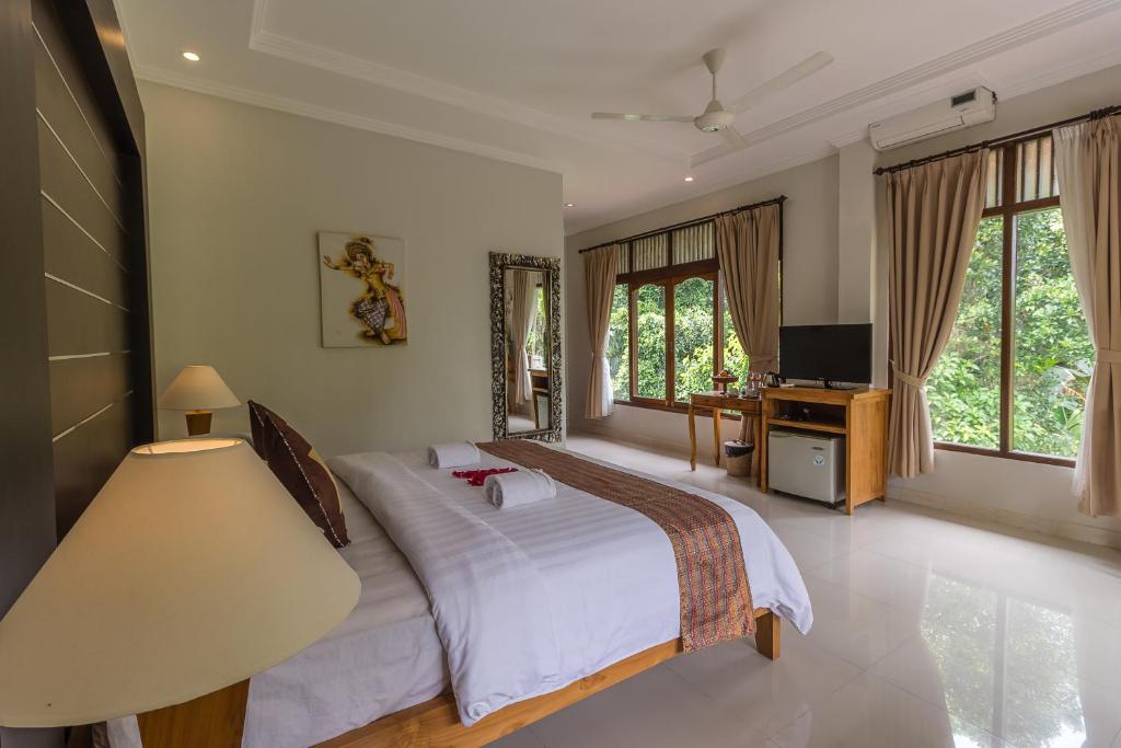 Сьюит (Люкс с видом на бассейн), Rahayu Suites Monkey Forest Ubud