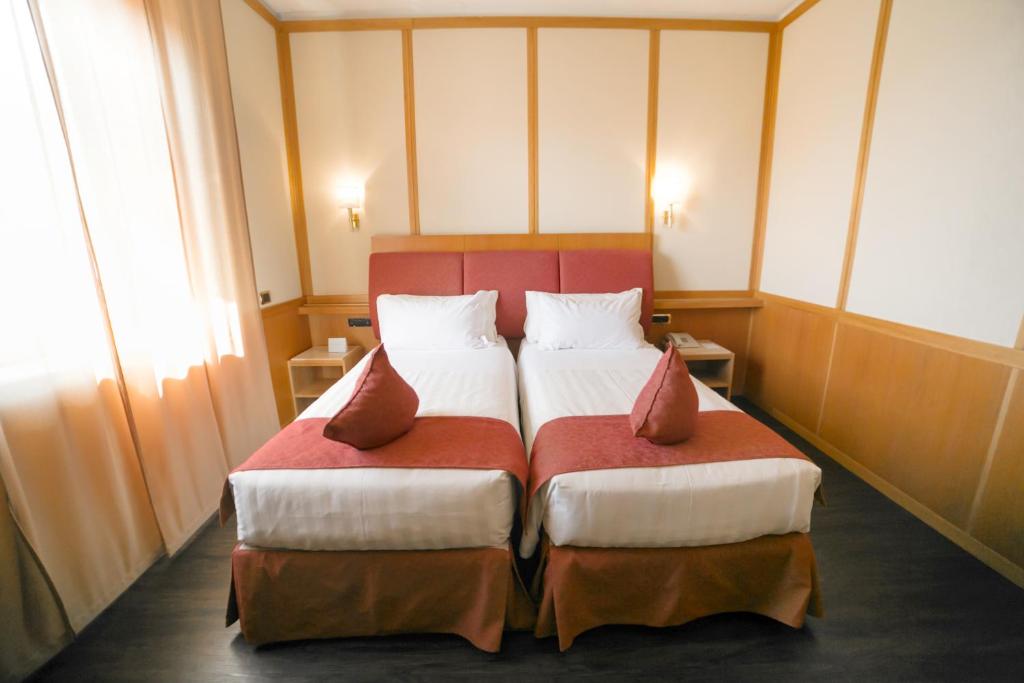 Двухместный (Двухместный номер «Комфорт» с 2 отдельными кроватями) отеля Best Western Hotel President, Рим