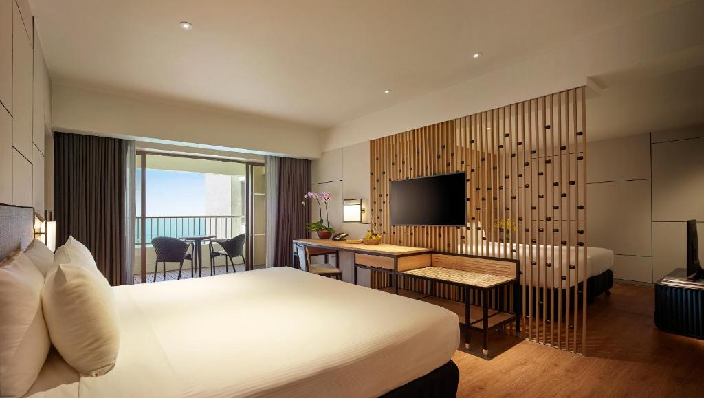 Семейный (Семейный номер с 2 спальнями и видом на море) курортного отеля PARKROYAL Penang Resort, Пенанг